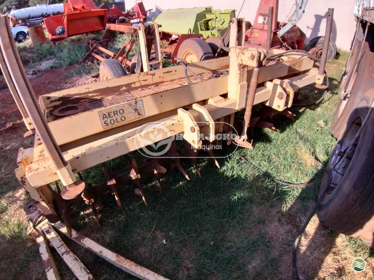IMPLEMENTOS AGRICOLAS DESCOMPACTADOR AREADOR DE SOLO Hora-Agro Máquinas RIBEIRAO PRETO SÃO PAULO SP